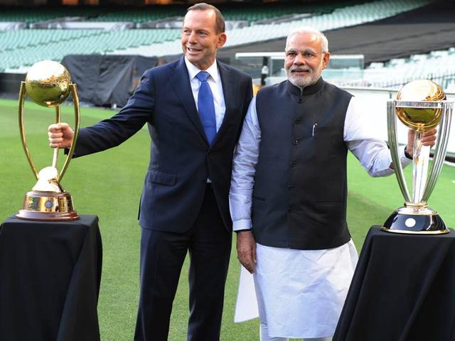 क्रिकेट कूटनीति अपने चरम पर पहुंची, एमसीजी में मिले मोदी-एबट modi_cricket