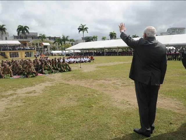 PM मोदी ने फिजी को 75 मिलियन डॉलर मदद और वीजा ऑन अराइवल का तोहफा दिया Modi arrives at Fiji