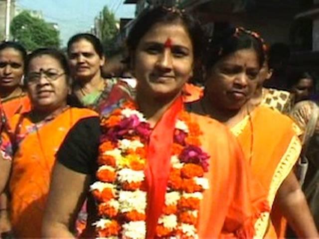सूरत में बीजेपी के नेता क्यों हैं सीएम मोदी से नाराज़ सूरत में बीजेपी के नेता क्यों हैं सीएम मोदी से नाराज़