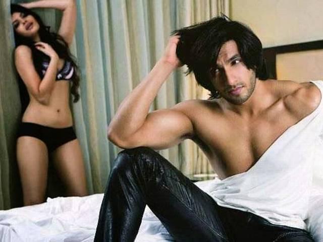 सोशल मीडिया पर वायरल हुई सोनाली राउत की सेमी न्यूड फोटो sonali raut semi nude photos goes viral on social media