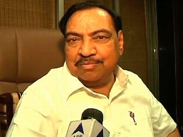उद्धव और खड़से के बीच तेज हुआ वाकयुद्ध verbal dispute between uddhav thackeray and eknath khadse intensify