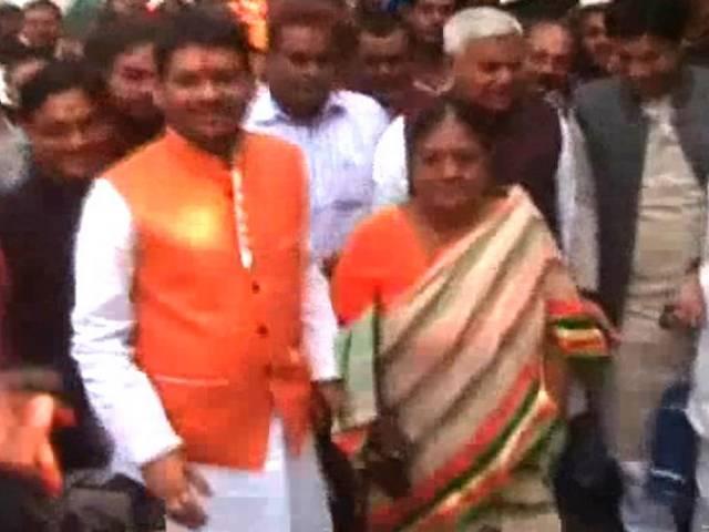 झारखंड: चुनावी दंगल में मां-बेटे आमने सामने jharkhand election family clash