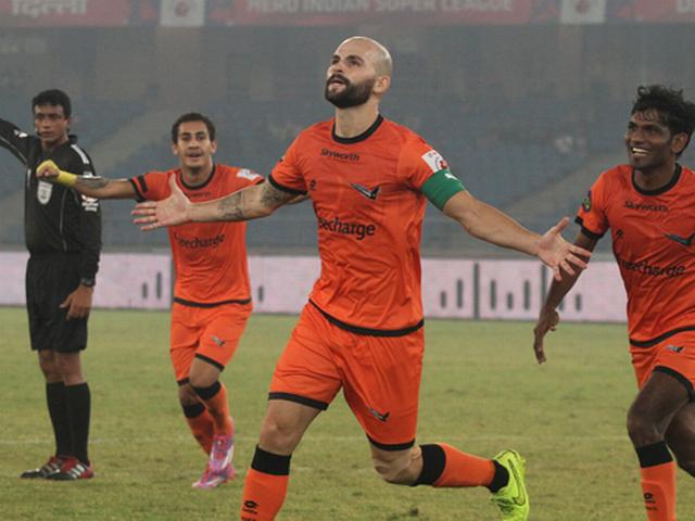 आईएसएल : दिल्ली ने मुंबई को 4-1 से रौंदा isl_delhi_mumbai