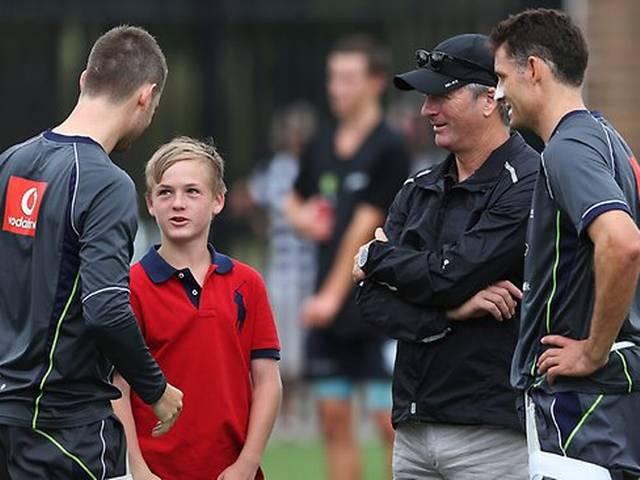 ह्यूज की मौत का मेरे बेटे पर गहरा असर हुआ है : स्टीव वॉ steve waugh