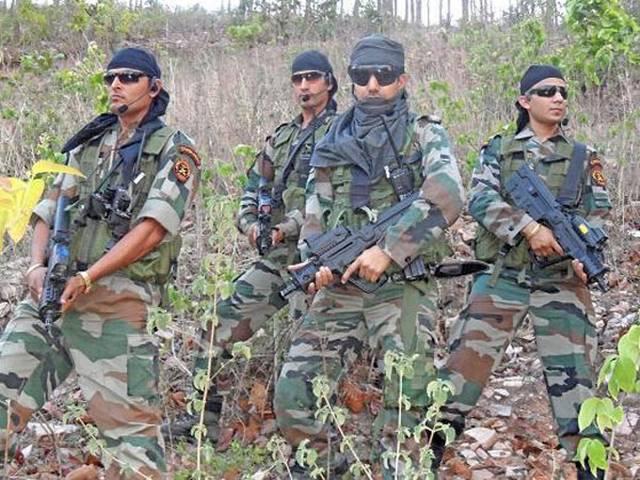 पेड़ पर रखे एलएमजी से नक्सलियों ने सीआरपीएफ जवानों पर बरसाई गोलियां Maoist-attack-chhattisgarh-crpf-lmg