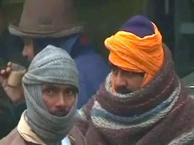 लखनऊ में तापमान माइनस 0.2 डिग्री तक गिरा लखनऊ में तापमान माइनस 0.2 डिग्री तक गिरा