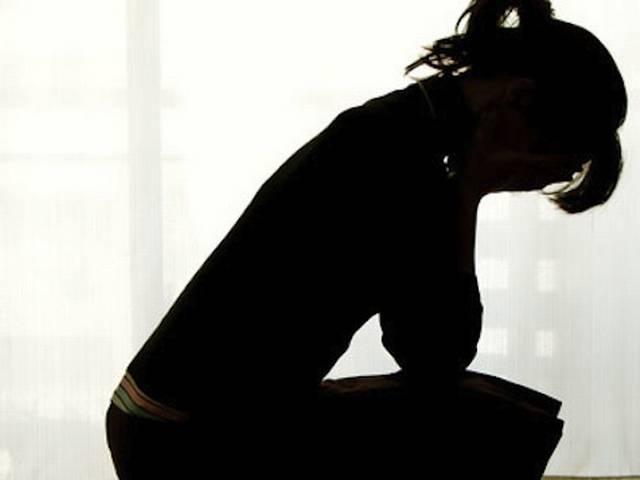 महिला टीचर ने छात्र के साथ बनाया सेक्स संबंध, पति के शिकायत के बाद गिरफ्तार teacher_arrest