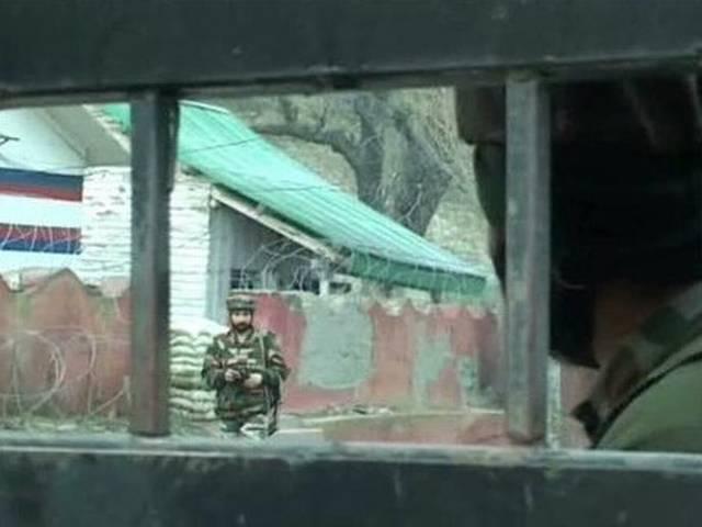 जम्मू-कश्मीर: उरी के मोहरा में सेना के कैंप पर फिदायीन हमला, एनकाउंटर में 10 जवान शहीद, मारे गए तीन आतंकी army_terrorists_encounter