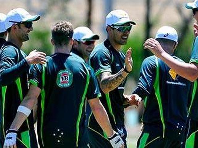 मैदान पर वापस लौटे ऑस्ट्रेलियाई खिलाड़ी, बाउंसर भी फेंकी australian team mate
