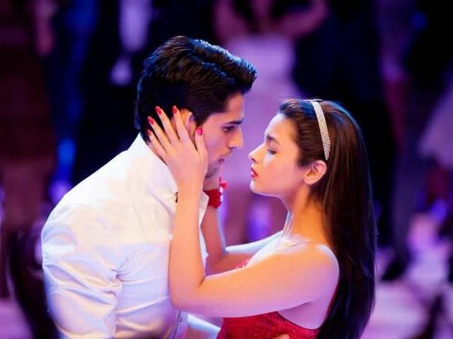 ... तो क्या आलिया और सिद्धार्थ के बीच पक रही है खिचड़ी? Is Alia Bhatt and Sidharth Malhotra’s romance for real?