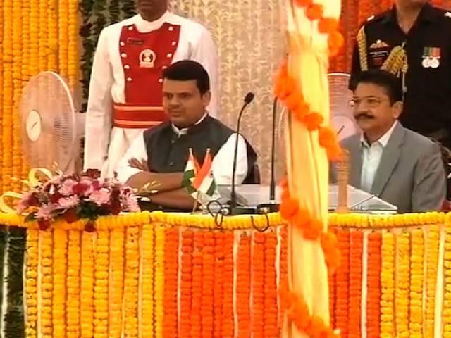 फडणवीस कैबिनेट में शिवसेना के 10 मंत्री शामिल BJP govt in Maharashtra expanded, Shiv Sena MLAs inducted in Devendra Fadnavis ministry