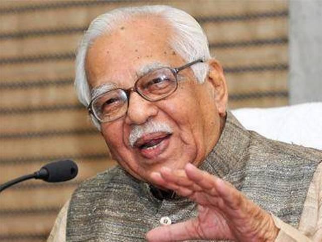 बिजली चोर को फांसी नहीं, चौराहे पर मारो जूते: राम नाइक ram naik controversial remark
