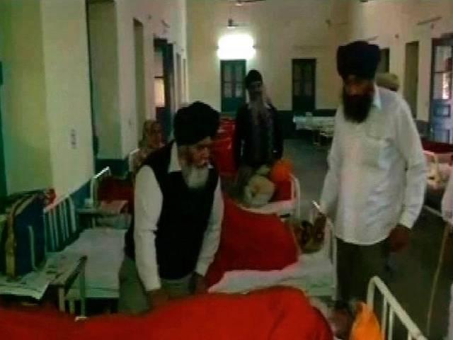 गलत सर्जरी से 60 लोगों की आंख की रोशनी जाने के मामले में पंजाब सरकार को एनएचआरसी का नोटिस punjab_amritsar_free_eye_camp_tragedy