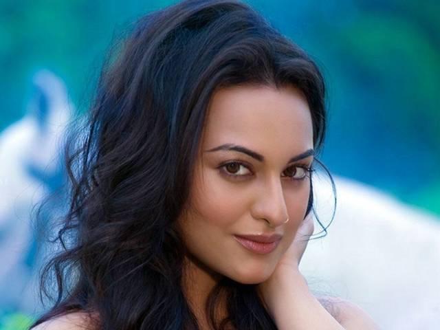 मैं राजनीति में कभी नहीं जाऊंगी: सोनाक्षी sonakshi sinha_bollywood_politics