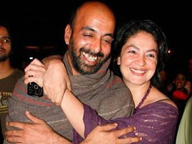 पूजा भट्ट और मनीष की 11 साल पुरानी शादी टूटी pooja bhatt saprate with husband manish