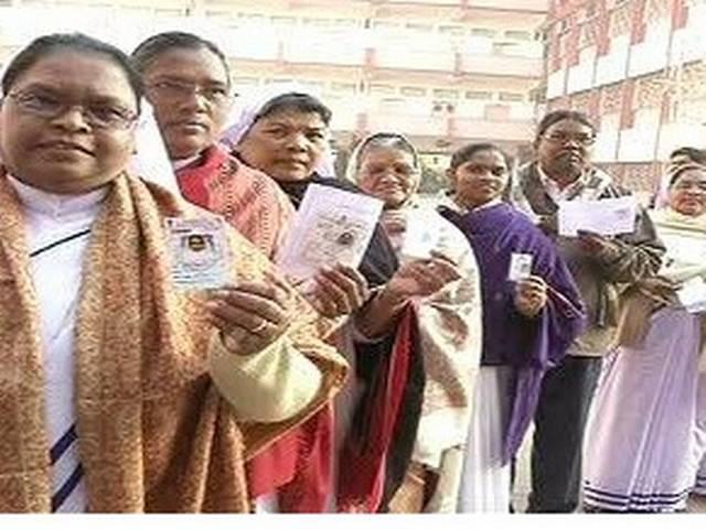 झारखंड की 17 सीटों के लिए नौ बजे तक 13 प्रतिशत मतदान jharkhand_voting_percentage