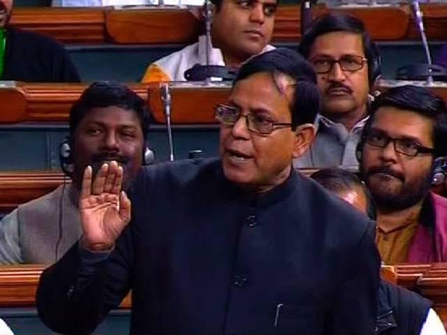 धर्म परिवर्तन: कांग्रेस ने RSS को जिम्मेदार कहा तो वेंकैया ने बताया महान संगठन loksabha debate