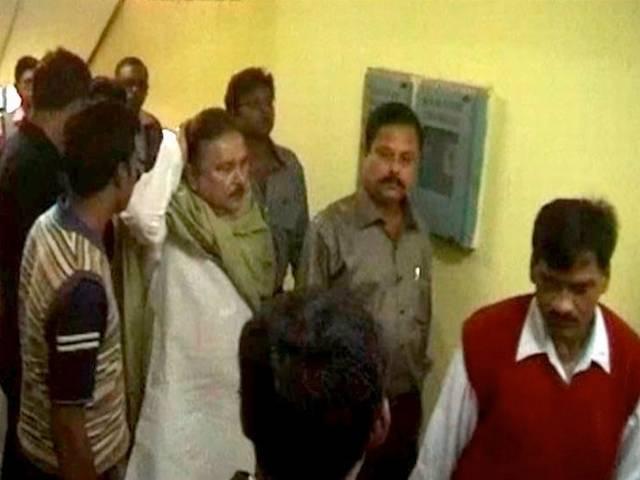 शारदा घोटाला: ममता के 'मंत्री' गिरफ्तार sharda scam