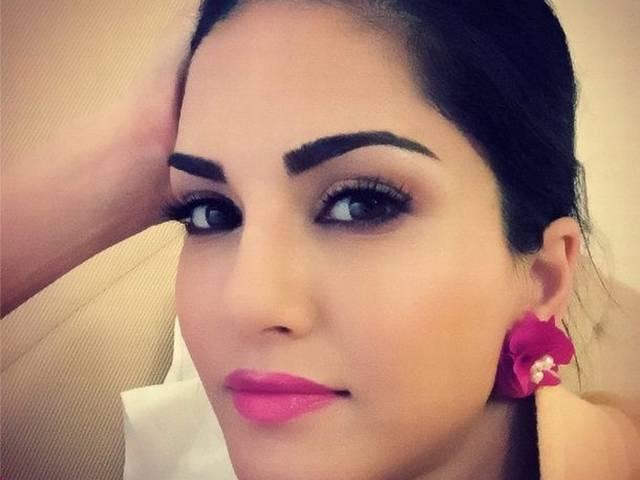 एप की दुनिया में भी छाई सनी लियोनी sunny leone_