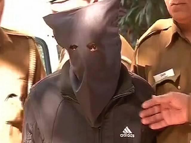 ऊबर रेप मामले के आरोपी को कड़ी निगरानी में रखा गया uber rape accused in tight security in tihar