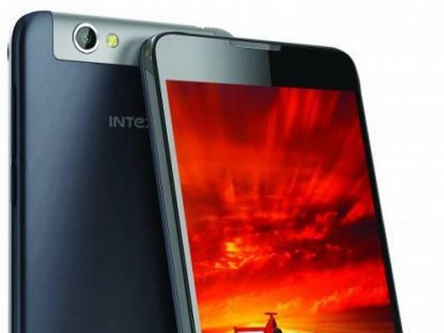 2 जीबी रैम और 13 मेगापिक्सल कैमरा के साथ इंटेक्स का एक्वा स्ट्रीम लॉन्च Intex Aqua Xtreme, 5-inch octa-core phone launched at Rs. 11490