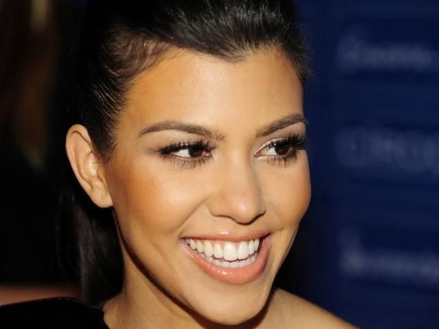 कोटर्नी के घर आया नन्हा मेहमान kourtney kardashian_kim kardashian_