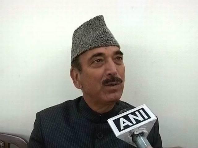 हाफिज सईद को जेल में होना चाहिए: आजाद Gulam Nabi Azad said Hafiz Saeed a rougue, should have been in jail