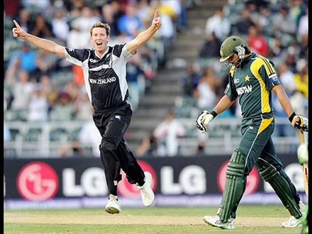 न्यूजीलैंड ने पाकिस्तान को हराकर 3-2 से श्रृंखला अपने नाम की new zealand wins the one day series against pakistan by 3-2