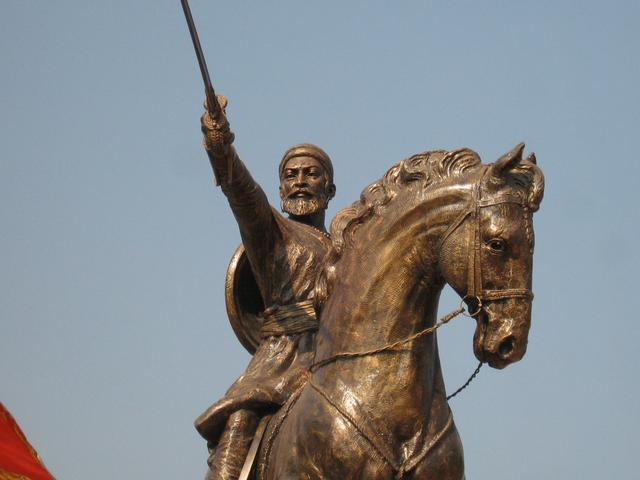 सरदार वल्लभ भाई पटेल के समान बनेगा शिवाजी का स्मारक shivaji