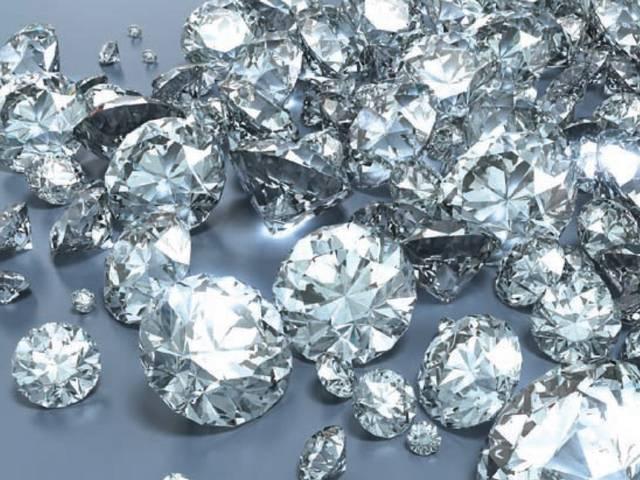 रूस में 30,000 हीरों वाली चट्टान मिली diamond_