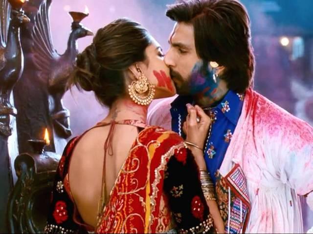 रणवीर ने खुलेआम अपने प्यार का किया इजहार! ranveer singh_deepika padukone_