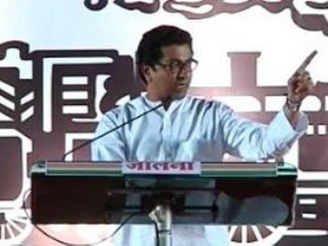 एएसआई मारपीट केस में राज ठाकरे का पलटवार एएसआई मारपीट केस में राज ठाकरे का पलटवार