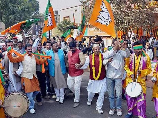 झारखंड के दो पूर्व विधानसभाध्यक्षों ने जोरदार जीत दर्ज की jharkhand