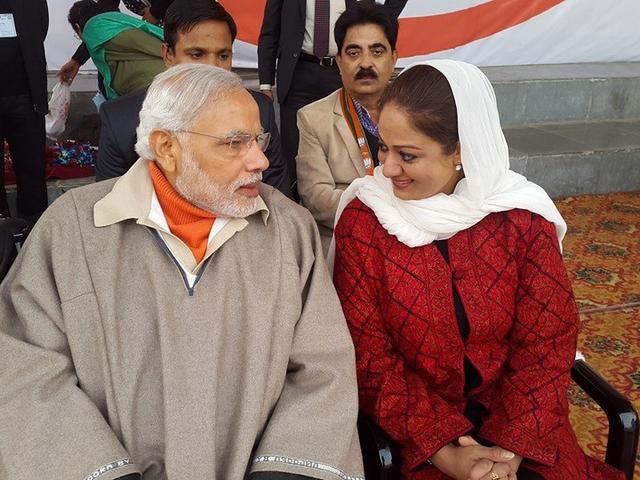 घाटी में नहीं दिखा 'हिना' का रंग heena bhat