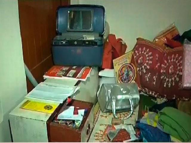 दिल्ली में आप की पूर्व विधायक वंदना कुमारी के घर लाखों की चोरी, केजरीवाल के लंच से जुटाए पैसों पर चोरों ने किया हाथ साफ kejriwal_lunch_money_stolen