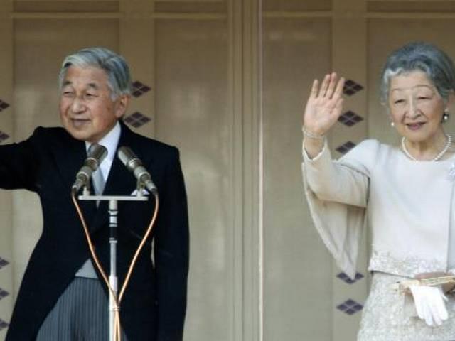 81 वर्ष के हुए जापान के सम्राट, शांति के लिए प्रतिबद्धता दोहराई Japanese Emperor Akihito turns 81