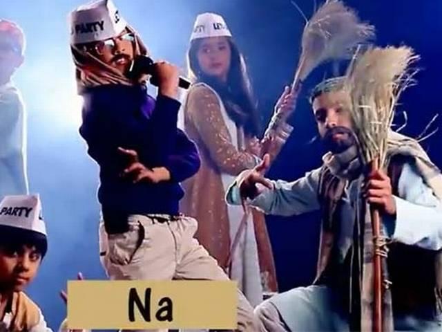 2014: केजरीवाल, अर्णब, आलिया के स्पूफ ने लोगों को खूब हंसाया 2014 spoof