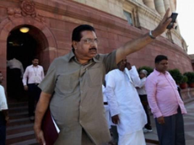 एनडीए दौर में 42 हज़ार करोड़ का नुकसान: जेपीसी एनडीए दौर में 42 हज़ार करोड़ का नुकसान: जेपीसी