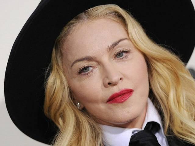 मीडिया मजबूत महिलाओं के बीच झगड़ा कराना चाहता है: मडोना Media wants to create feuds between strong women, says Madonna