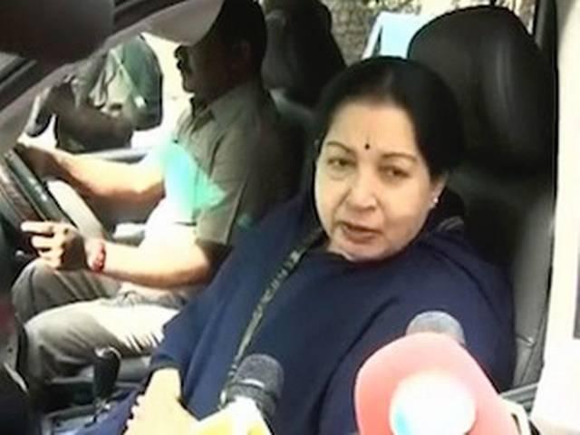 मोदी से दोस्ती जयललिता को एनडीए में लाएगी? मोदी से दोस्ती जयललिता को एनडीए में लाएगी?