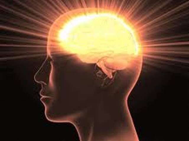 सेक्स के बारे में 'सोचने' के हैं कई फायदें, तेज होता है दिमाग! A dirty mind is a SHARPER mind: Sexual thoughts boost memory, expert claims