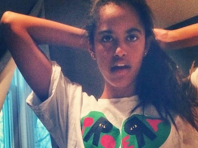 ओबामा की बेटी की तस्वीर इंटरनेट पर हुई वायरल obama_internet_viral_daughter_