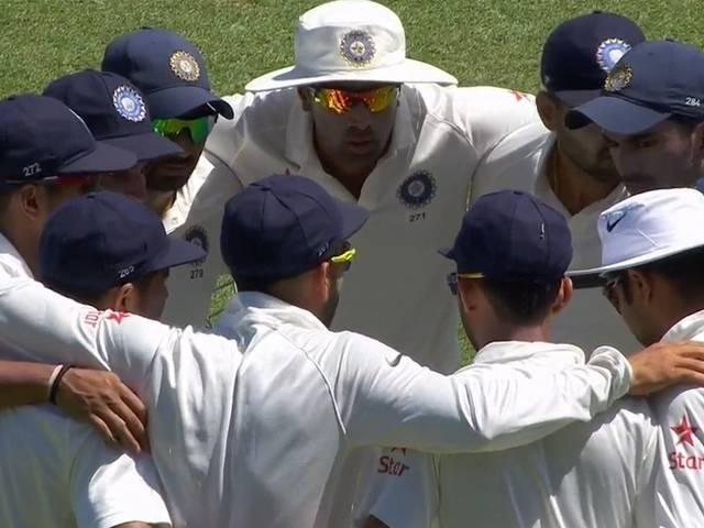 INDvsAUS: सिडनी में गेंदबाजों ने डुबोई लुटिया, अब बल्लेबाजों के भरोसे टीम इंडिया INDvsAUS sydney test