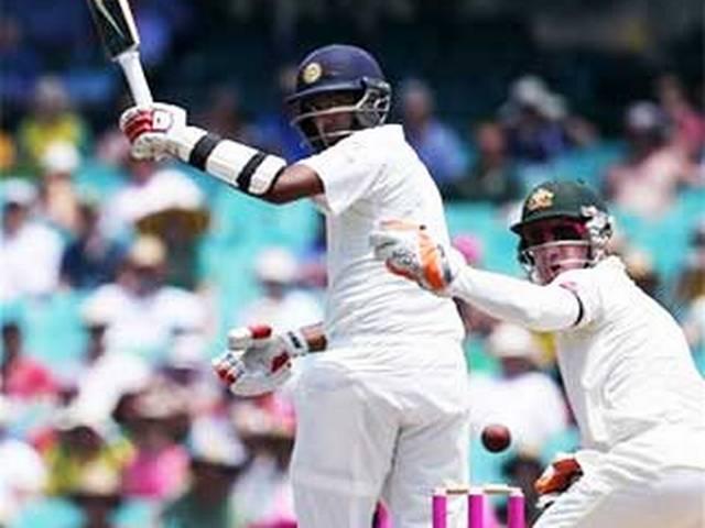 अश्विन ने पूरा किया 1000 रन, 100 विकेट का डबल Ashwin completes 1000 runs