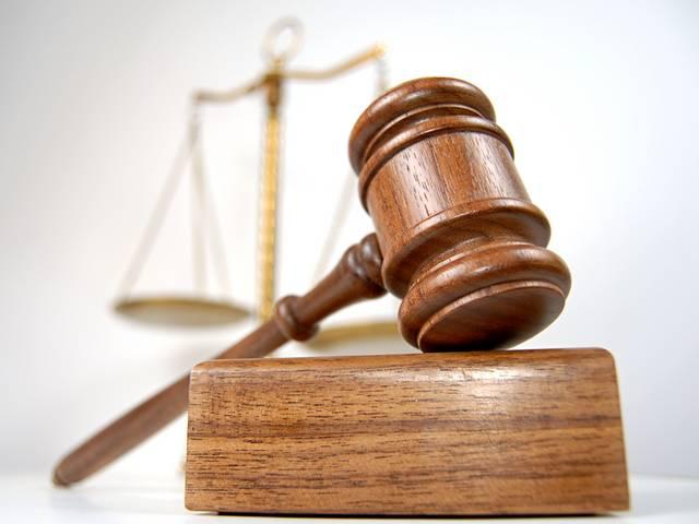 वैवाहिक कलह में हर बार पति ही क्यों कष्ट उठाएं? Why should husbands suffer all the time? asks Supreme Court