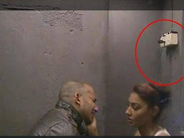 बिगबॉस के घर में घरवाले करते हैं मोबाइल फोन का इस्तेमाल! BIGG BOSS HOUSEMATE USEING SMARTPHONE