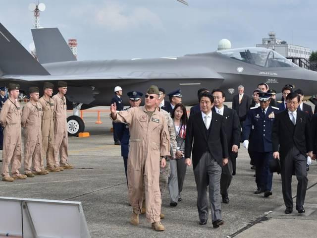 चीन के साथ तनाव की वजह से जापान ने सबसे बड़ा रक्षा बजट पास किया Japan approves biggest ever defence budget amid Asia tensions
