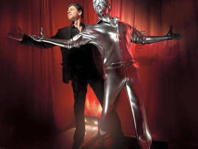 जन्मदिन पर शाहरूख को मिला नायाब तोहफा SRK’s first life sized 3D printed model in the world