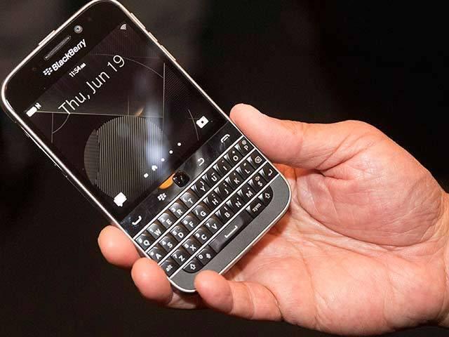 फिज़िकल कीबोर्ड वाला ब्लैकबेरी 'क्लासिक' भारत में लॉन्च BlackBerry Classic launched in India
