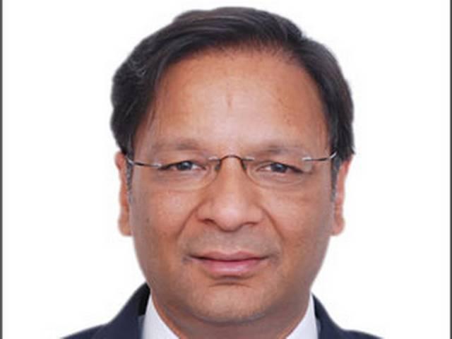 स्पाइसजेट पर फिर सवार हुए अजय सिंह, मारन बाहर SpiceJet revival plan: Marans, KAL to transfer ownership to Ajay Singh